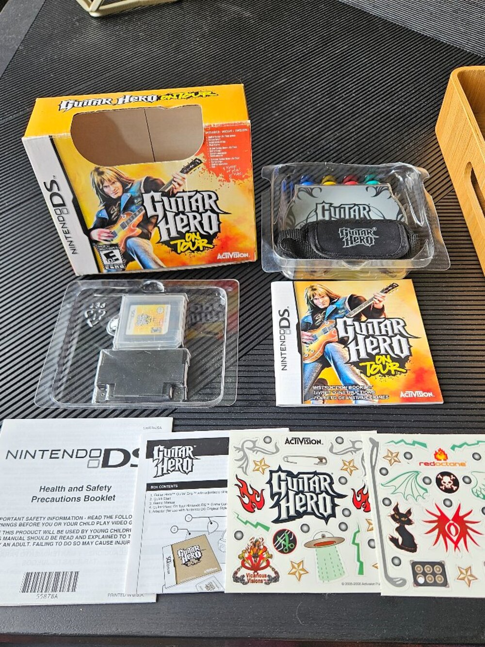 Guitar Hero On Tour Video Game Bundle Nintendo DS with Stickers (No pick stylus) - Picture 1 of 15